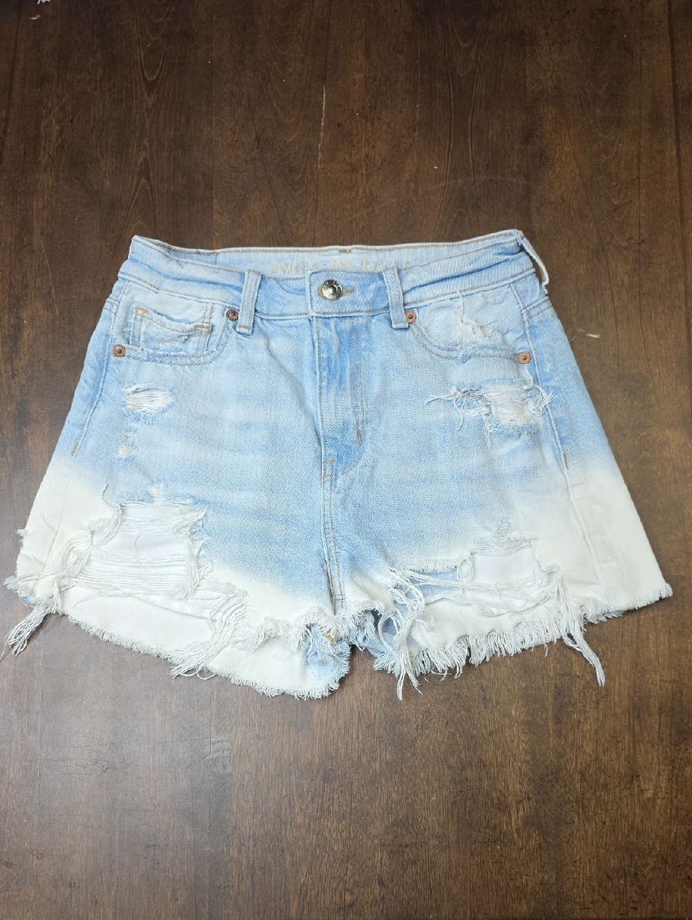 American Eagle Outfitters Ombre Light Blue to White Distressed Denim Shorts Sz00